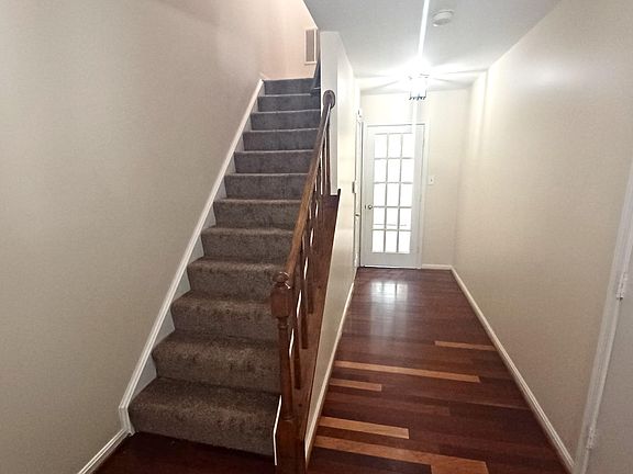 2nd image of 5405 Wycklow Ct