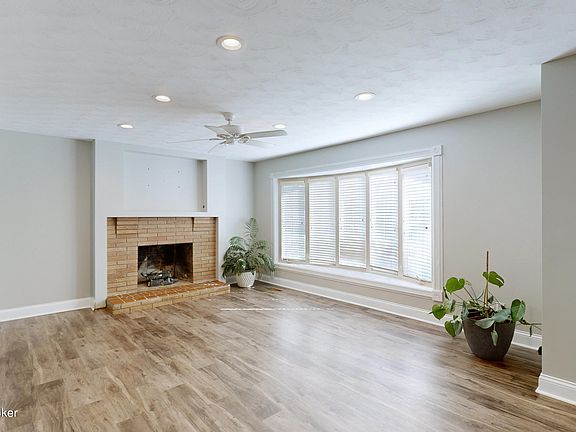 4th image of 8606 Devonshire Dr