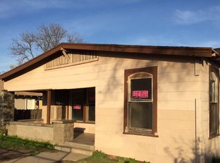 551 S Whitney Ave, Fresno, CA