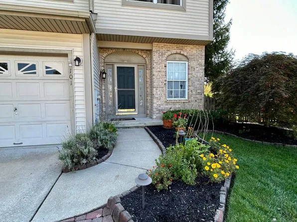 101 Kennedy Ln, Berlin, NJ 08009