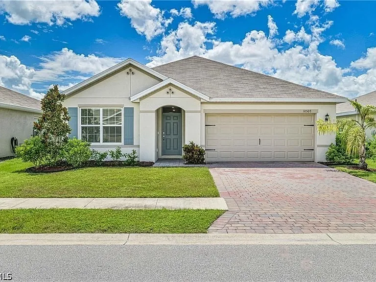 10507 Crossback Ln — Photo 1