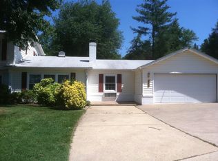 8416 Queen Elizabeth Blvd, Annandale, VA 22003