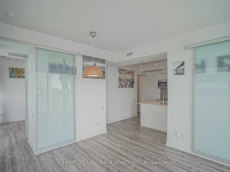 42 Charles St E #3209 — Photo 13