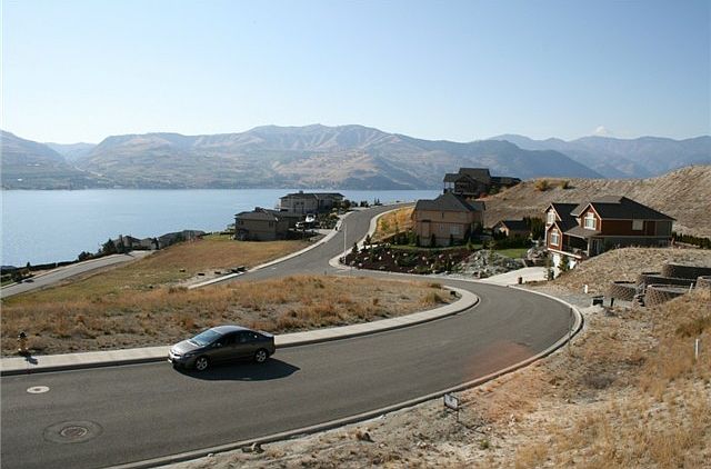 2nd image of 109 Crystal Crest Dr