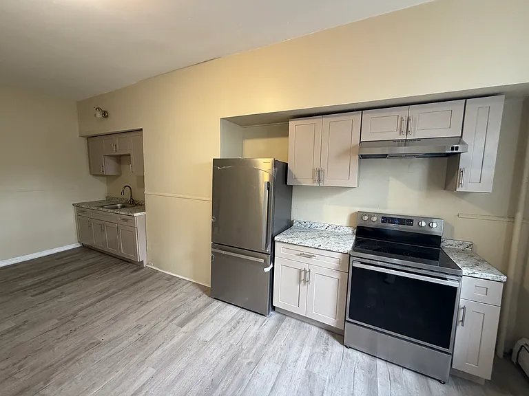 1328 N Washington St #F — Photo 5