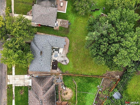 3rd image of 3016 Prairie Rd