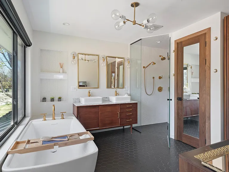 10021 E Grand Ave — Photo 34