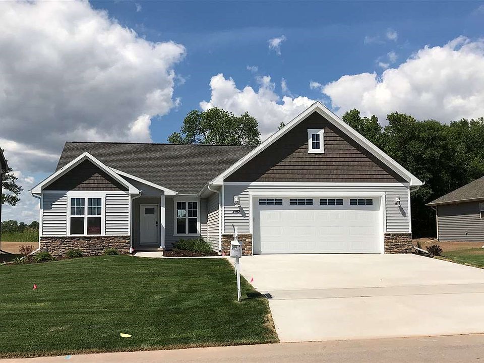 1st image of 2912 Villa Way