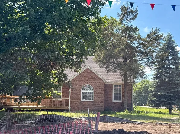 7502 Tuttle Hill Rd, Ypsilanti, MI 48197