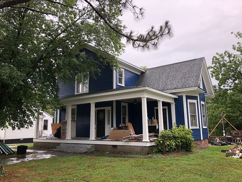 1st image of 3031 E 5th Ave