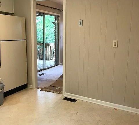 5th image of 1612 Celinda Ln