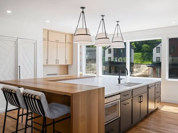 11 Mary Kenny Way, Medford, MA 02155