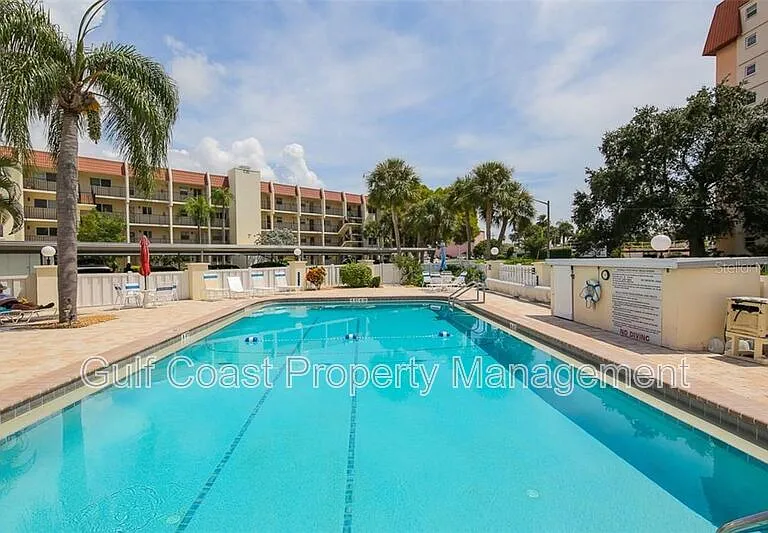 270 Santa Maria St #104 — Photo 22