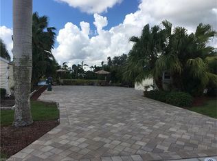 3027 E Riverbend Resort Blvd, Labelle, FL 33935