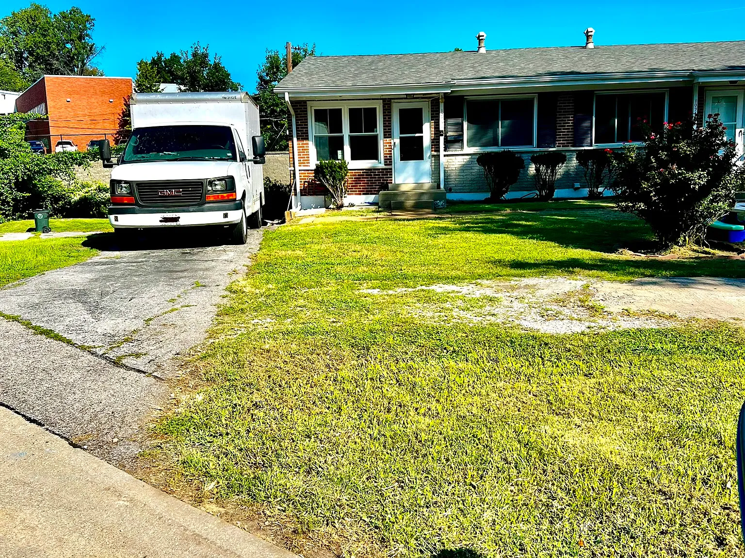 3 bed, 1050 sqft, $1,475 — Photo 1
