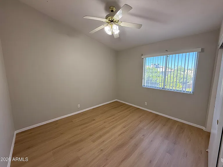 1253 N Spire Ct — Photo 36