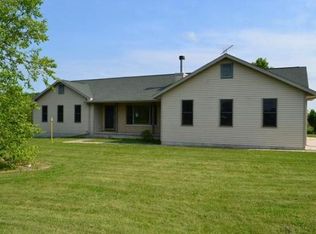 N3861 Hickory Rd, Fond Du Lac, WI 54937