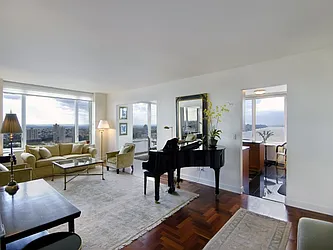 Rented by Sotheby's International Realty