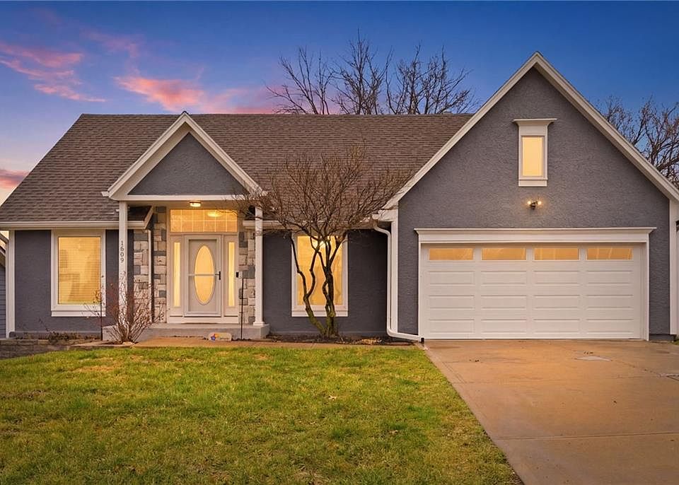 1st image of 1509 N 85th Pl