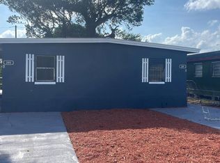 285 NW 11th Ave #B, South Bay, FL 33493