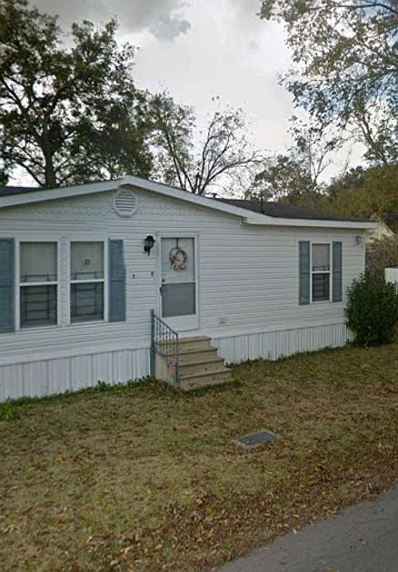 2nd image of 1425 S Louisiana St