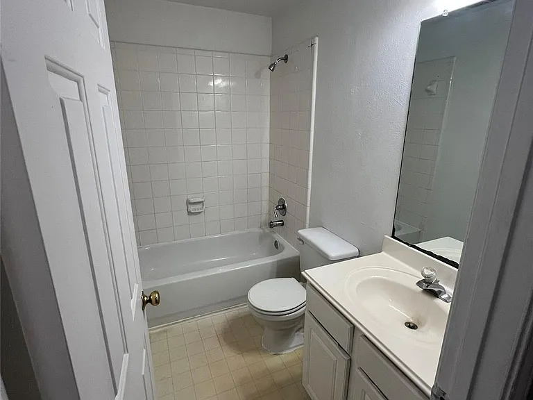 4018 Longway Estates Ct — Photo 17