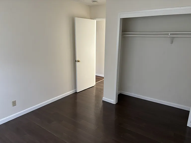 Clearland Dr — Photo 1