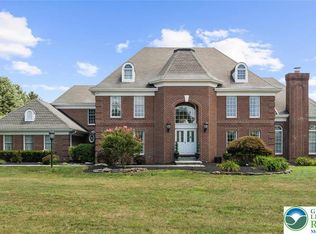 4303 W Wyndemere Cir, Schnecksville, PA 18078