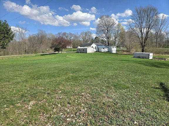 4th image of 16017 28 Mile Rd