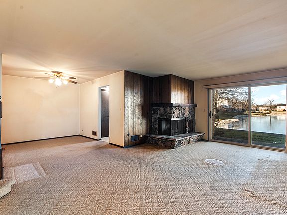 4th image of 740 Cherrywood Ln #1-B