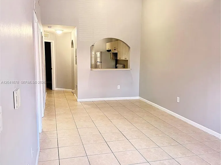 2930 SE 12th Rd #20531 — Photo 3