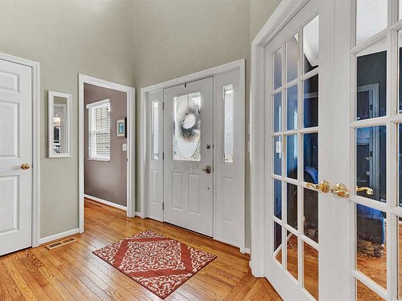 5th image of 3696 Tanbark Ct