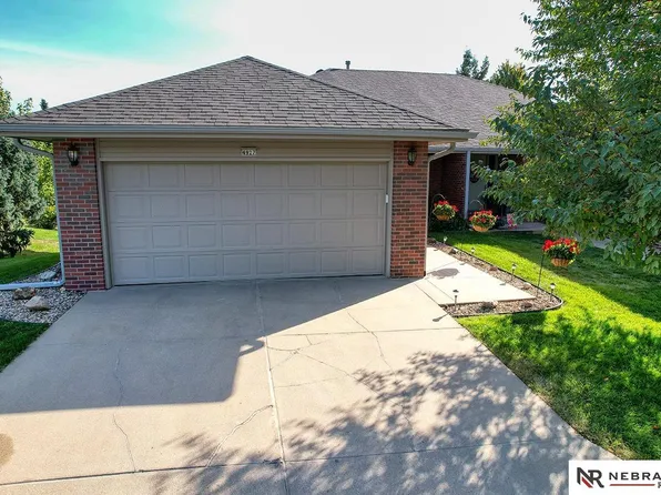 4927 Old Creek Rd, Lincoln, NE 68516