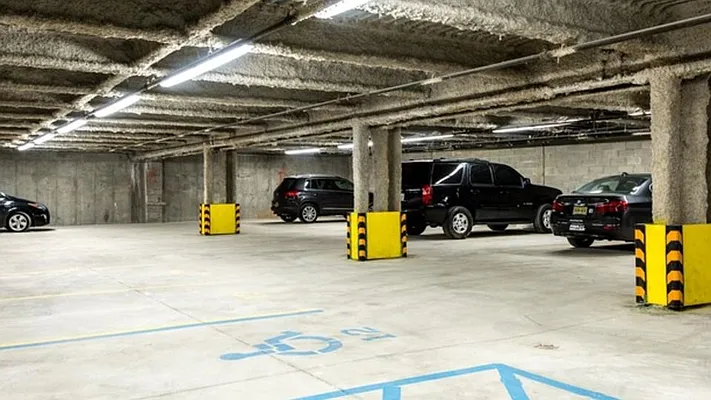 Rented by Nooklyn NYC LLC | media 32