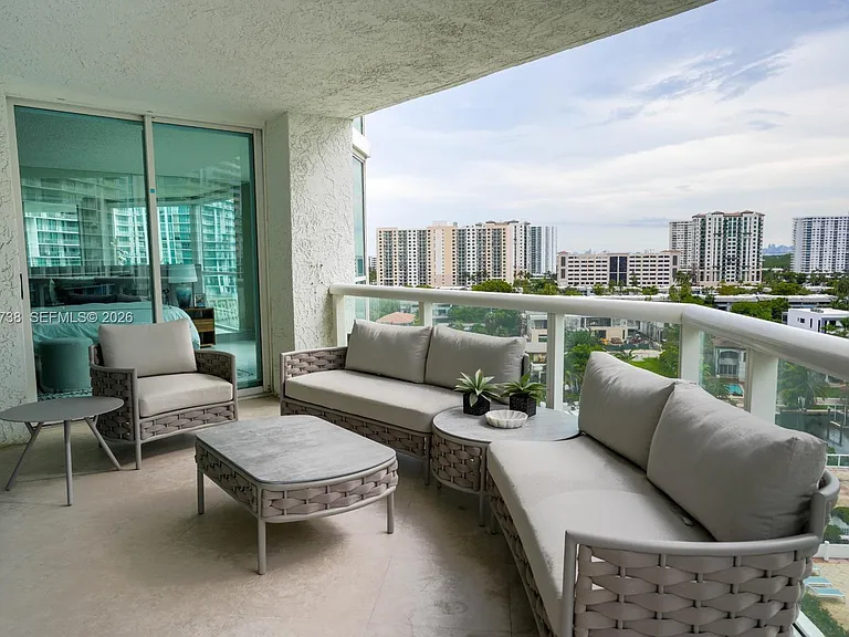 16400 Collins Ave #946 — Photo 7