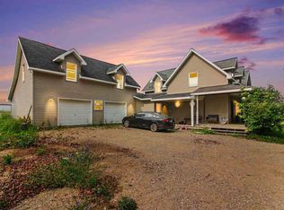 15608 Klooster Rd, Charlevoix, MI 49720