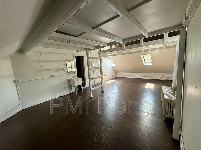 46 W 10th St #1 — Photo 8