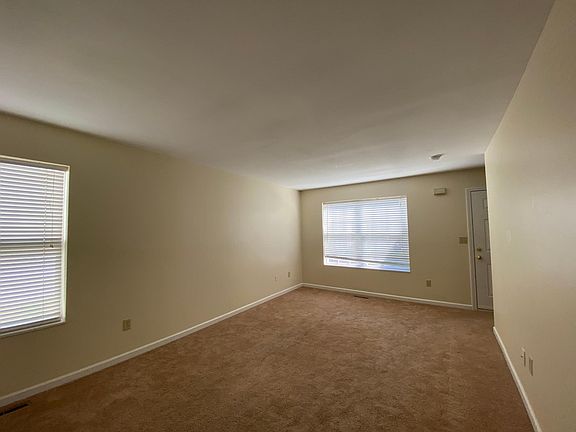 5th image of 11 N Harbor St #B