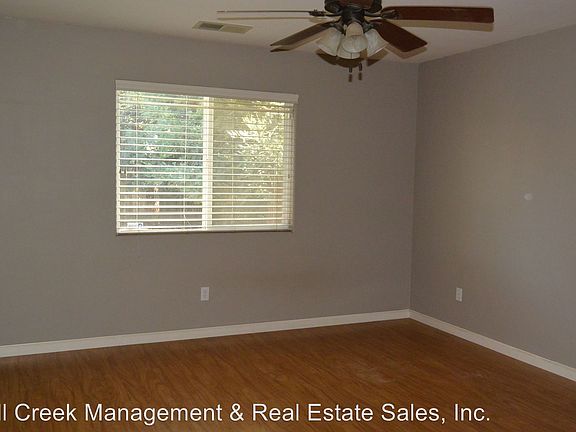 2nd image of 2533 E Chestnut Ave