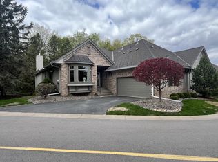 655 Waycliffe Dr N, Wayzata, MN 55391