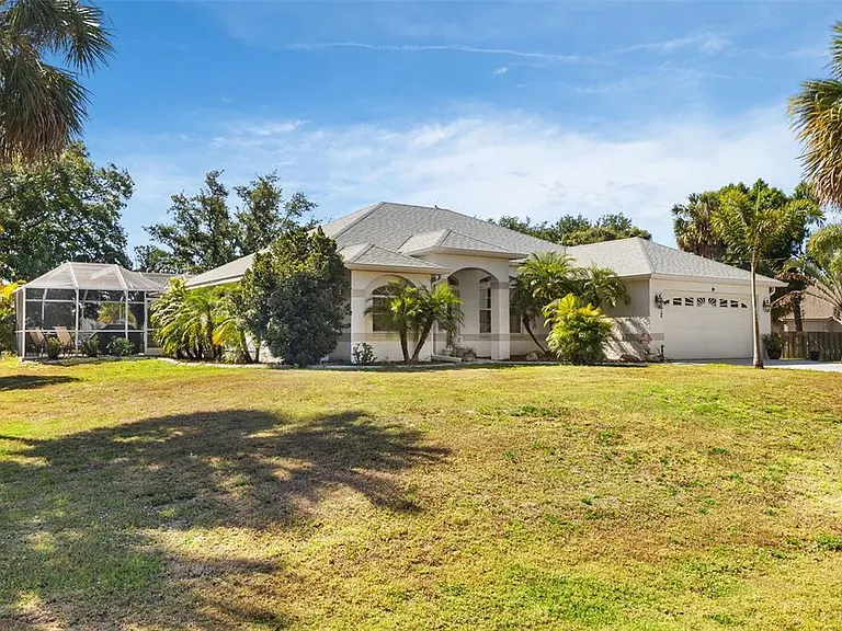 4812 Kenvil Dr — Photo 1