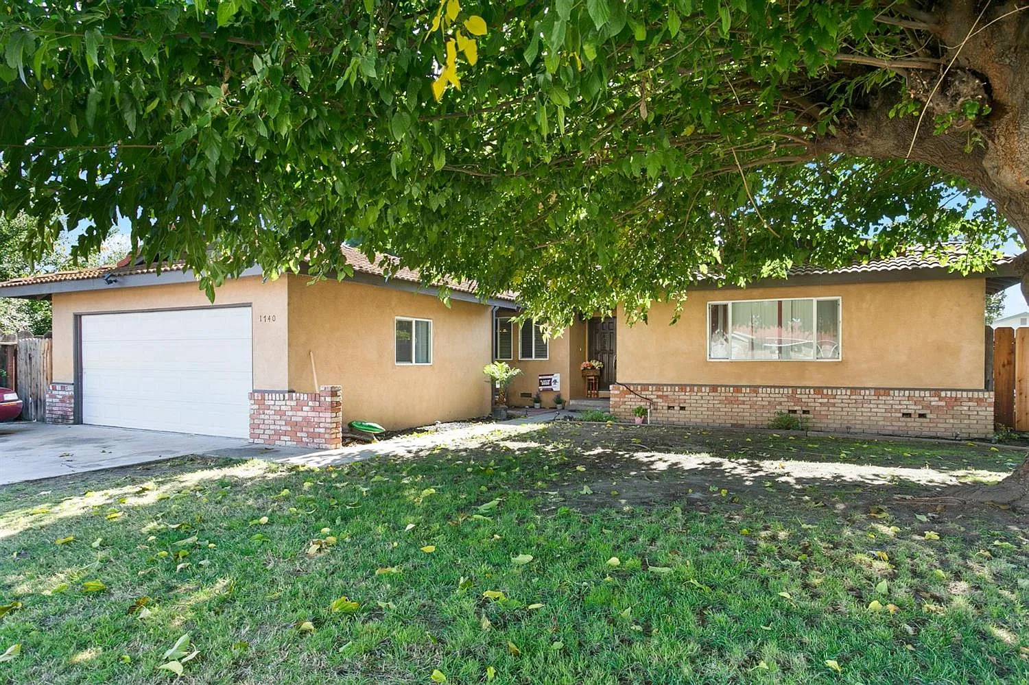 1740 Larkspur Pl photo 1