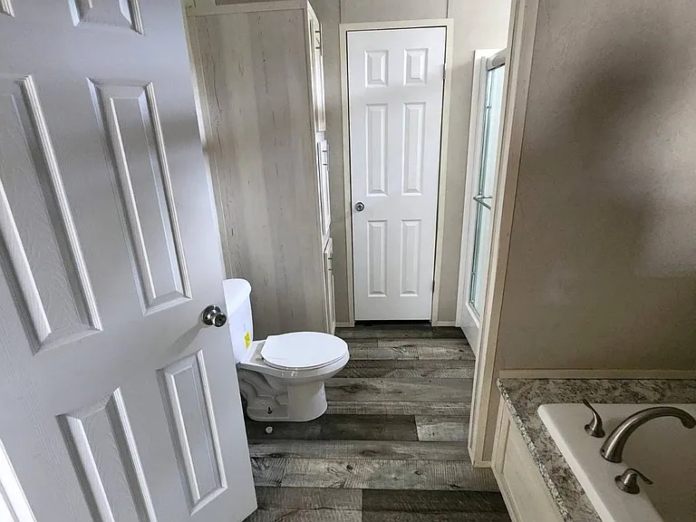14142 Lorraine Rd #38 — Photo 11