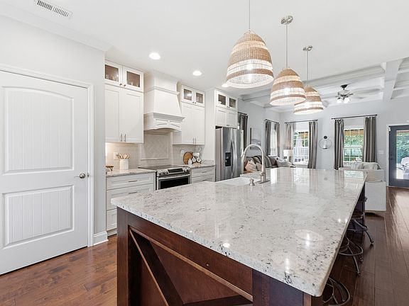 5th image of 2530 Waterhaven Dr