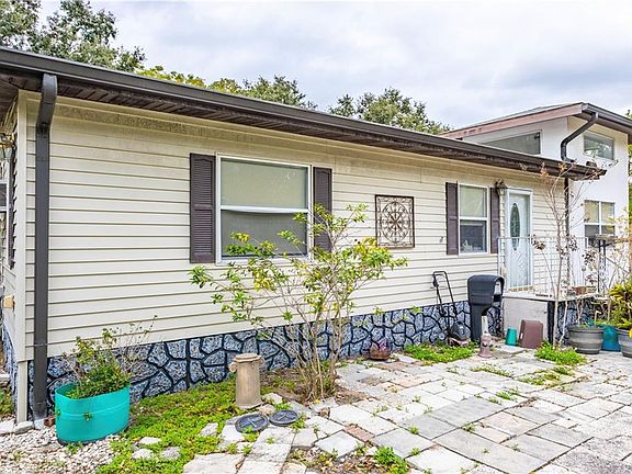 2nd image of 3219 Underhill Ct