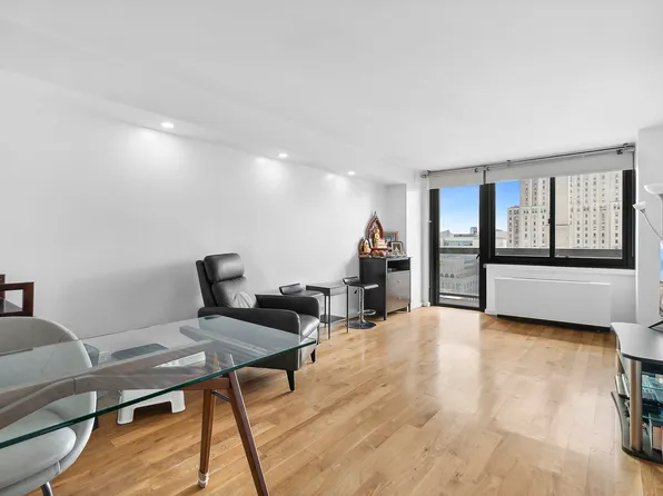 515 East 72nd Street image 1 of 6