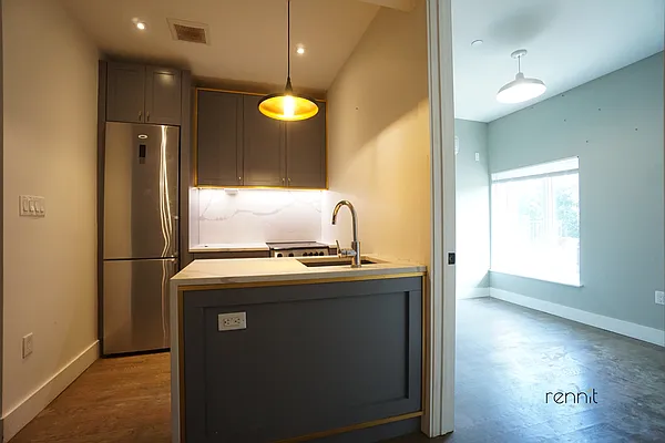 Rented by Rennit Inc. | media 5