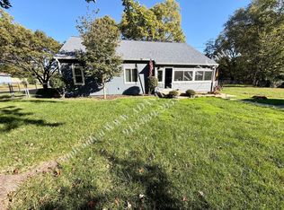 204 E Nichols St, Spring Hill, KS 66083