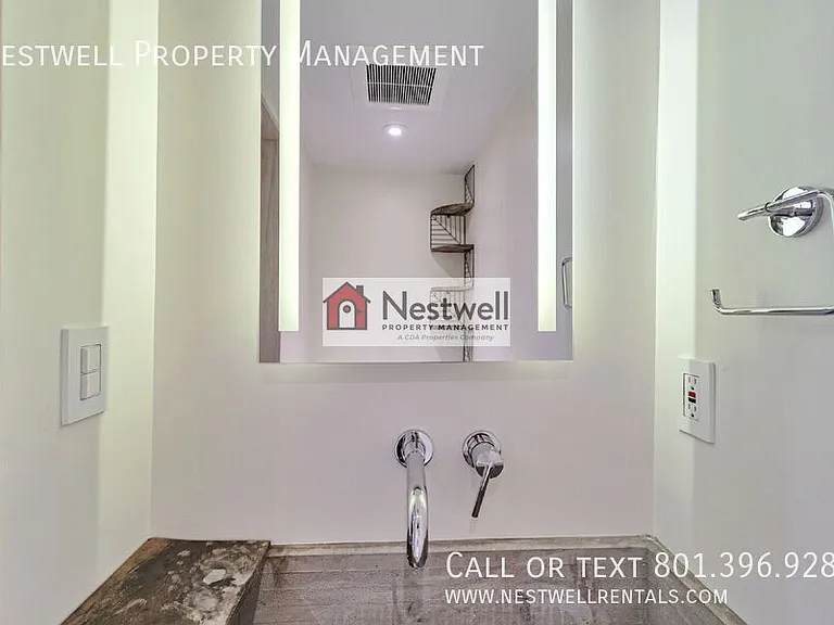 2471 S Douglas St — Photo 18