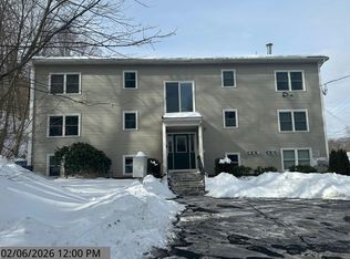 123 New River Rd APT 2, Lincoln, RI 02838